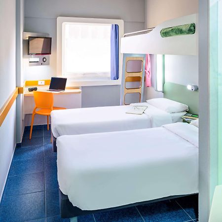 Ibis Budget Belem Esterno foto