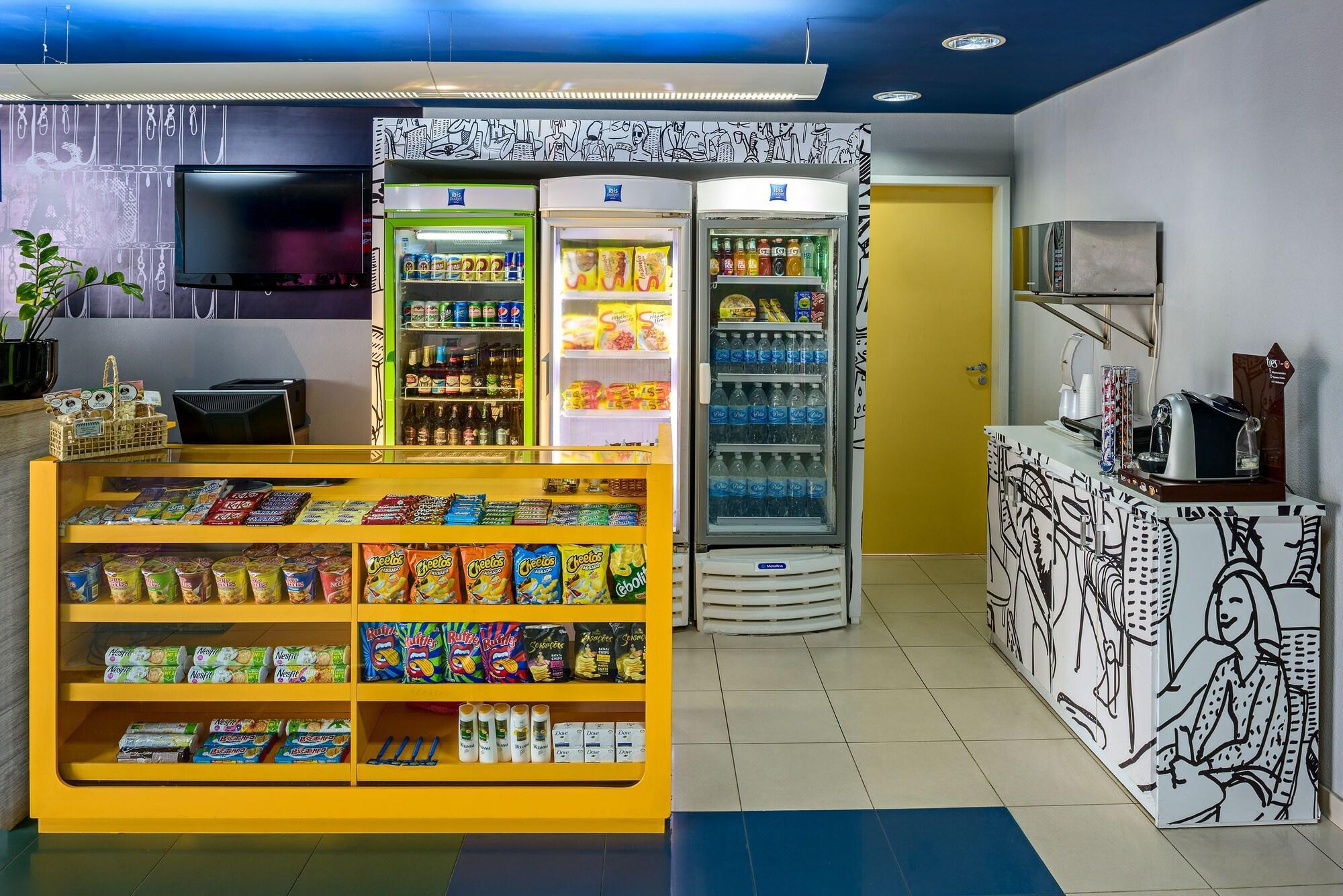 Ibis Budget Belem Esterno foto