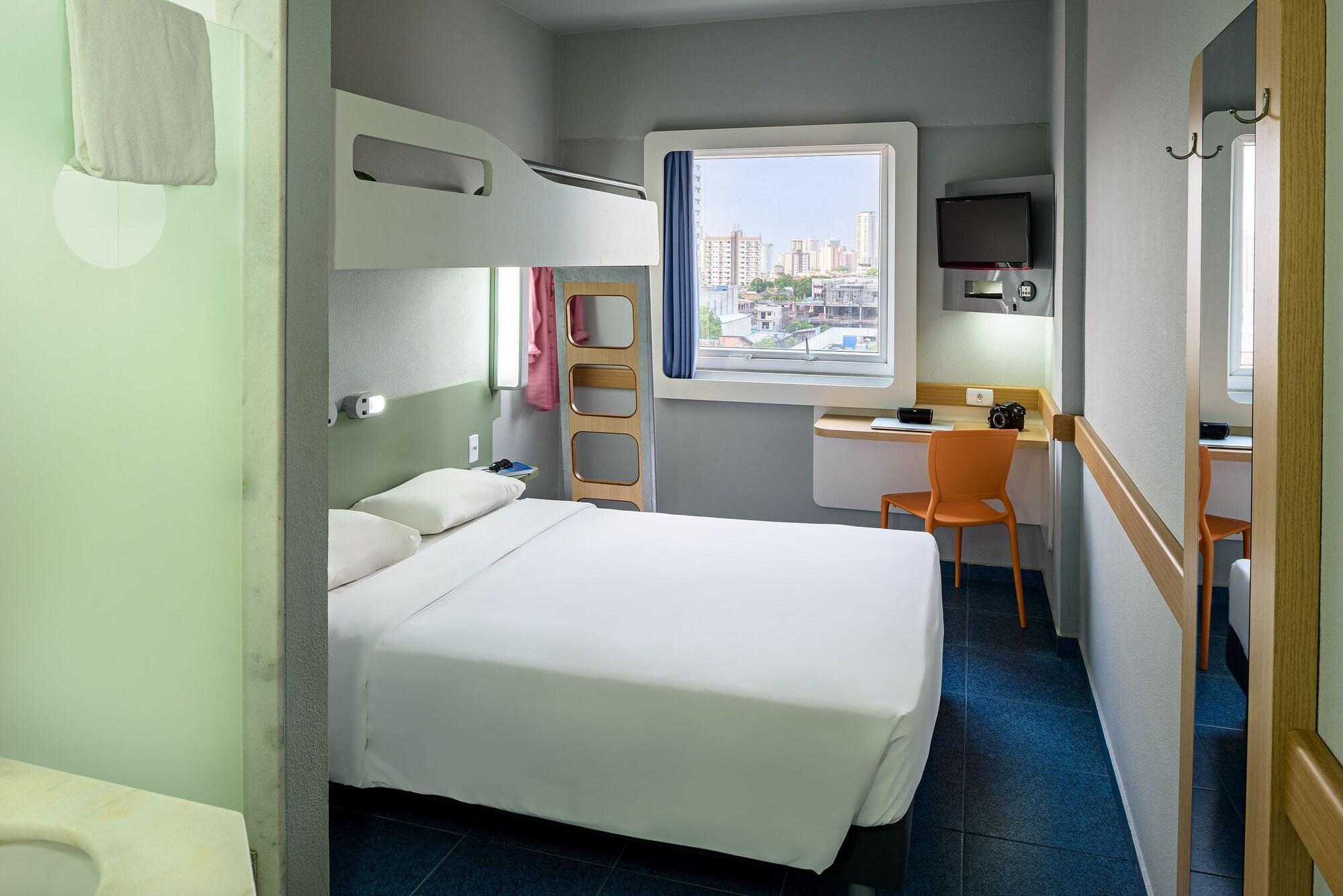 Ibis Budget Belem Esterno foto