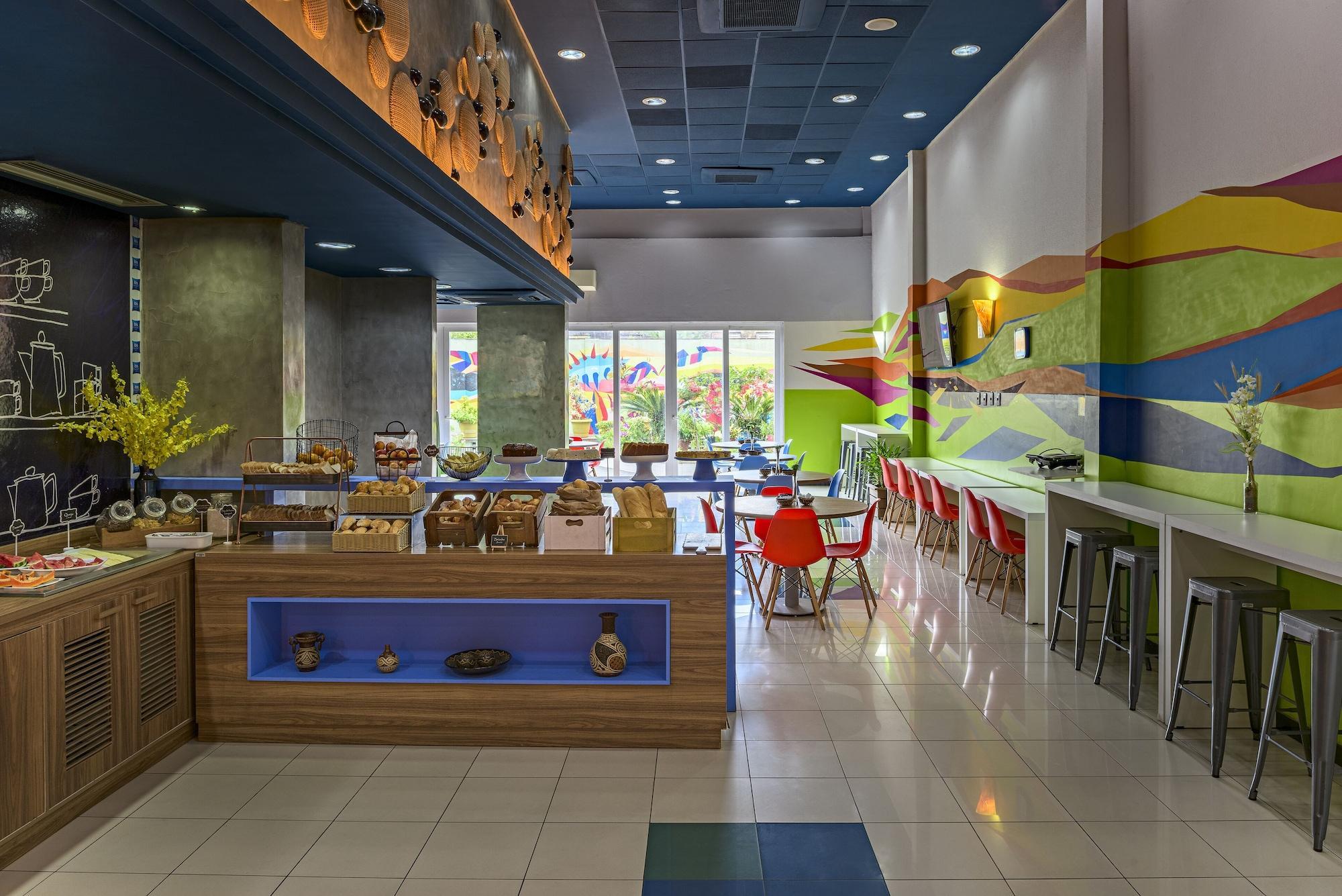 Ibis Budget Belem Esterno foto