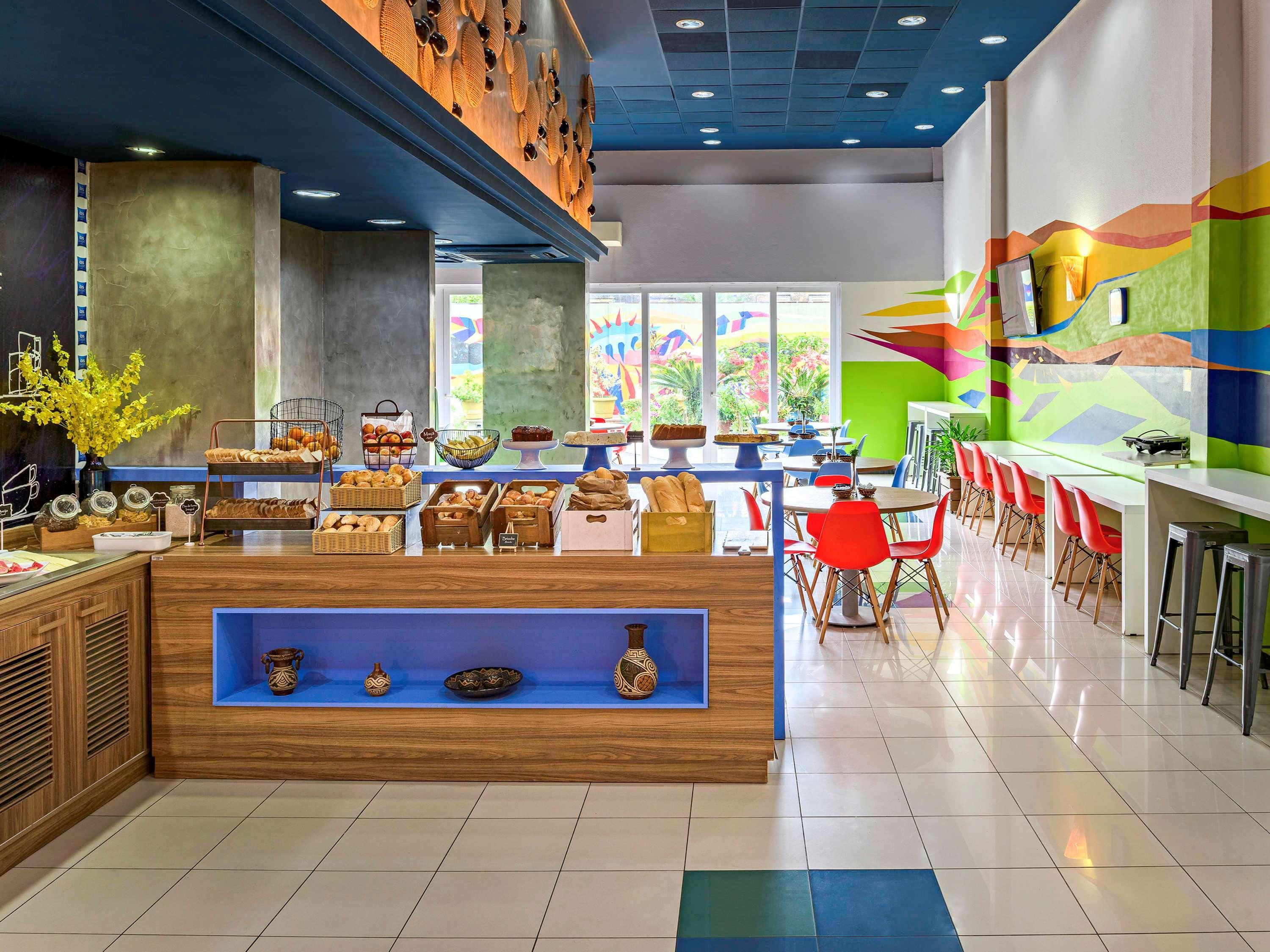 Ibis Budget Belem Esterno foto