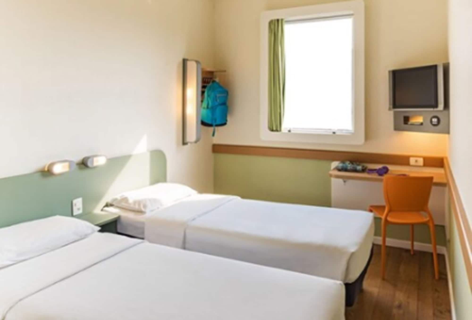 Ibis Budget Belem Esterno foto