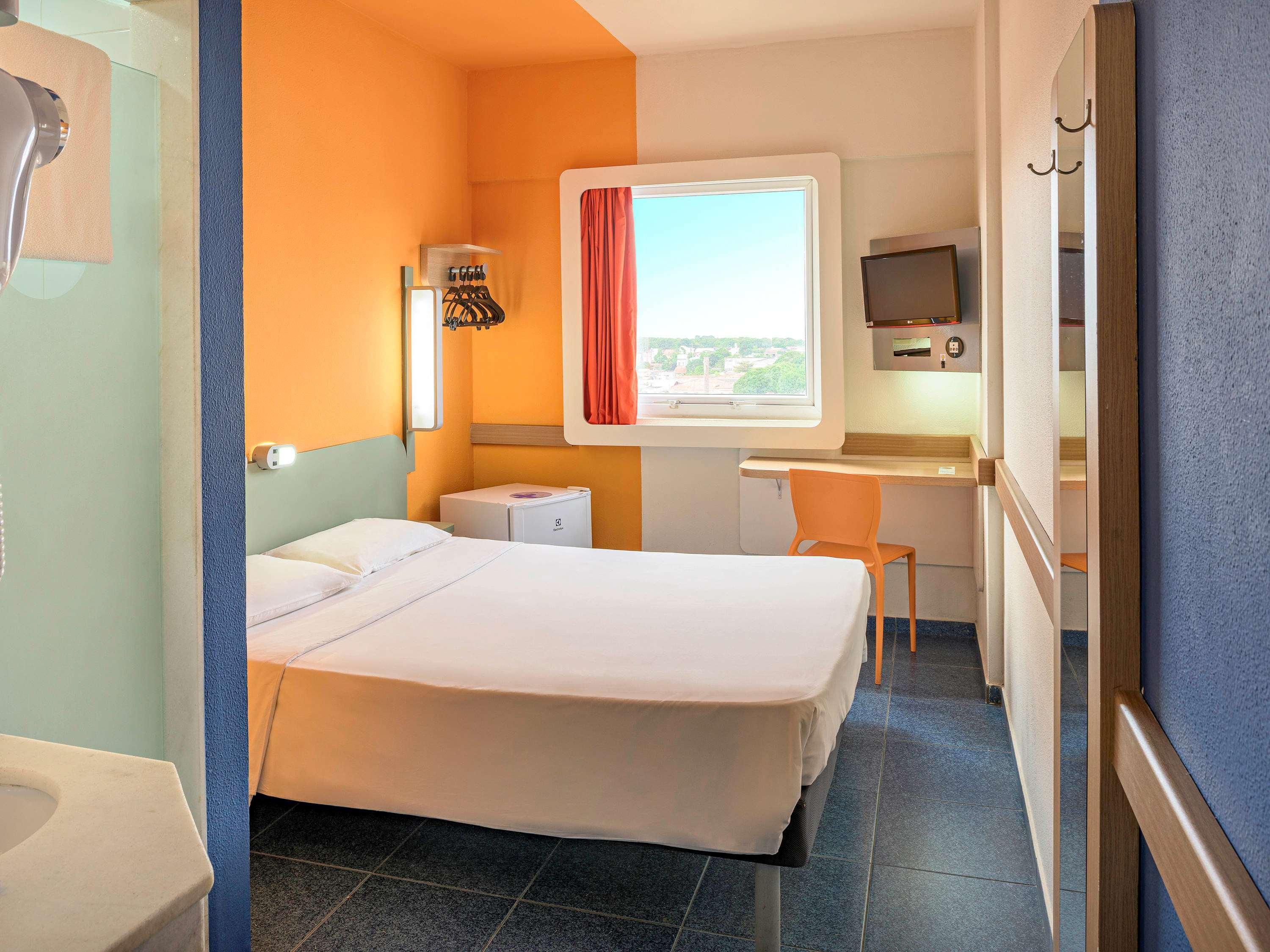 Ibis Budget Belem Esterno foto